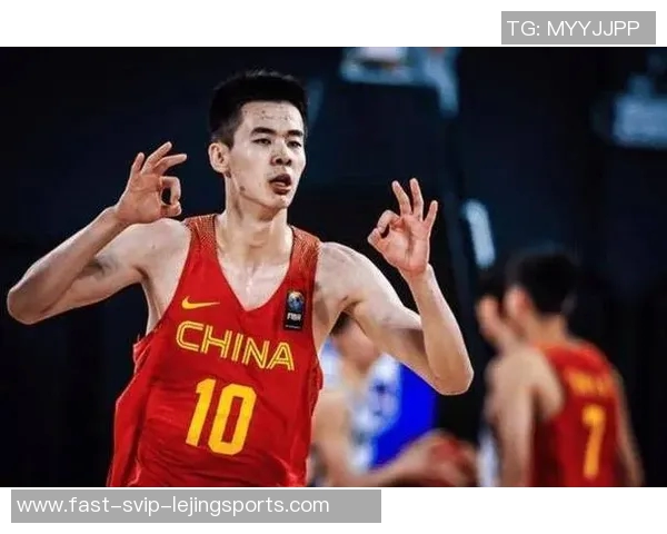 郭昊文：从青涩少年到篮球场上的耀眼新星之路